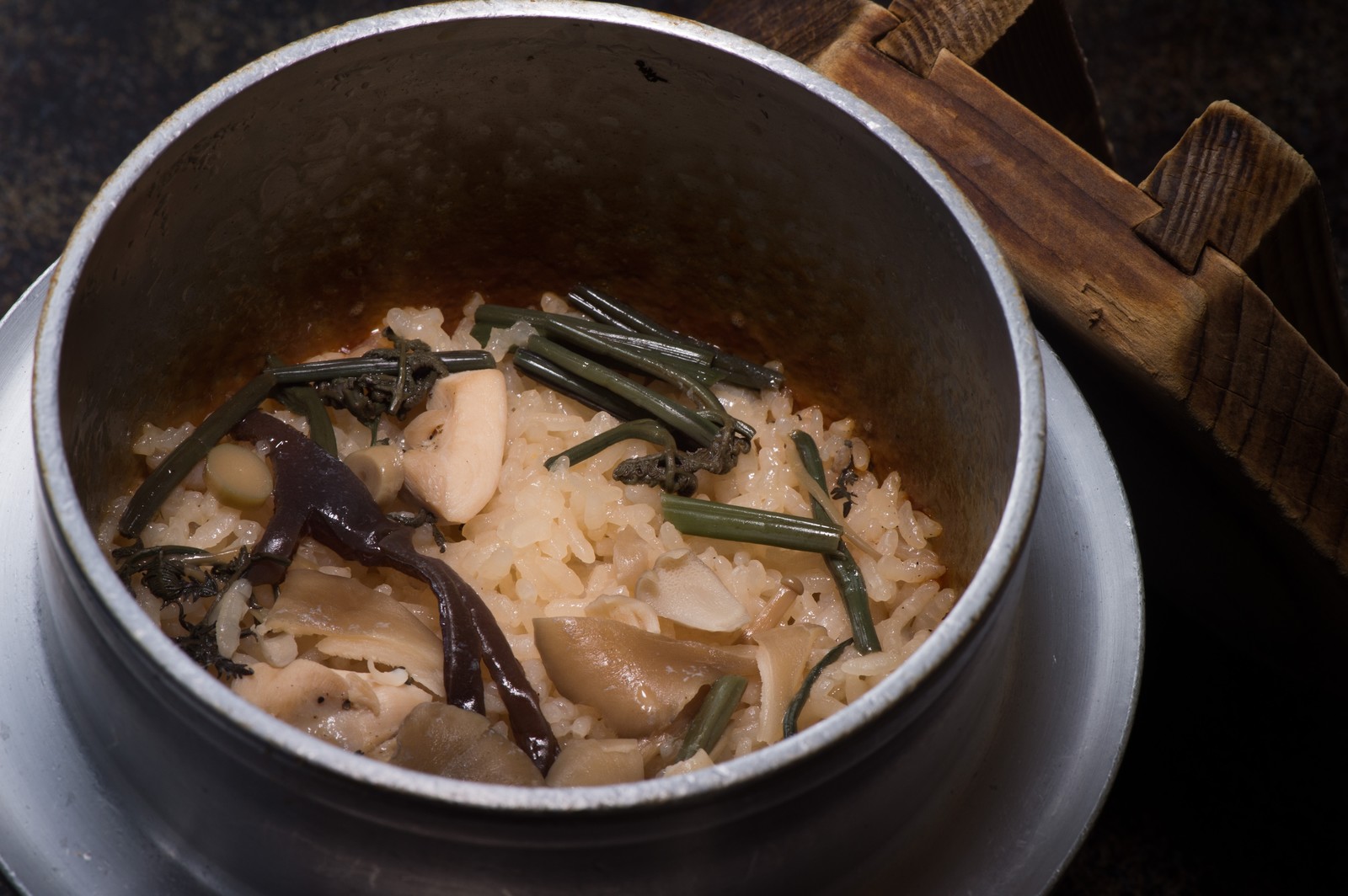 化学者が鍋で炊き込みご飯炊いたらめちゃくちゃ味が薄くなった話 おるなけブログ